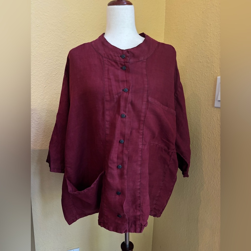 Cynthia Ashby Women's Burgundy Button Down Shirt. Medium